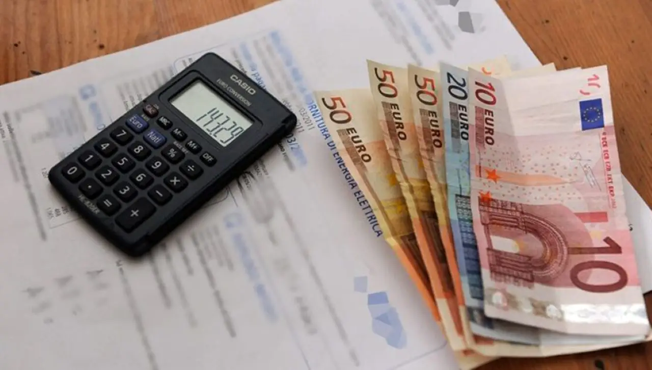 Limiti di spesa giornalieri: come impostarli per gestire meglio il budget familiare Limiti di spesa giornalieri: come impostarli per gestire meglio il budget familiare