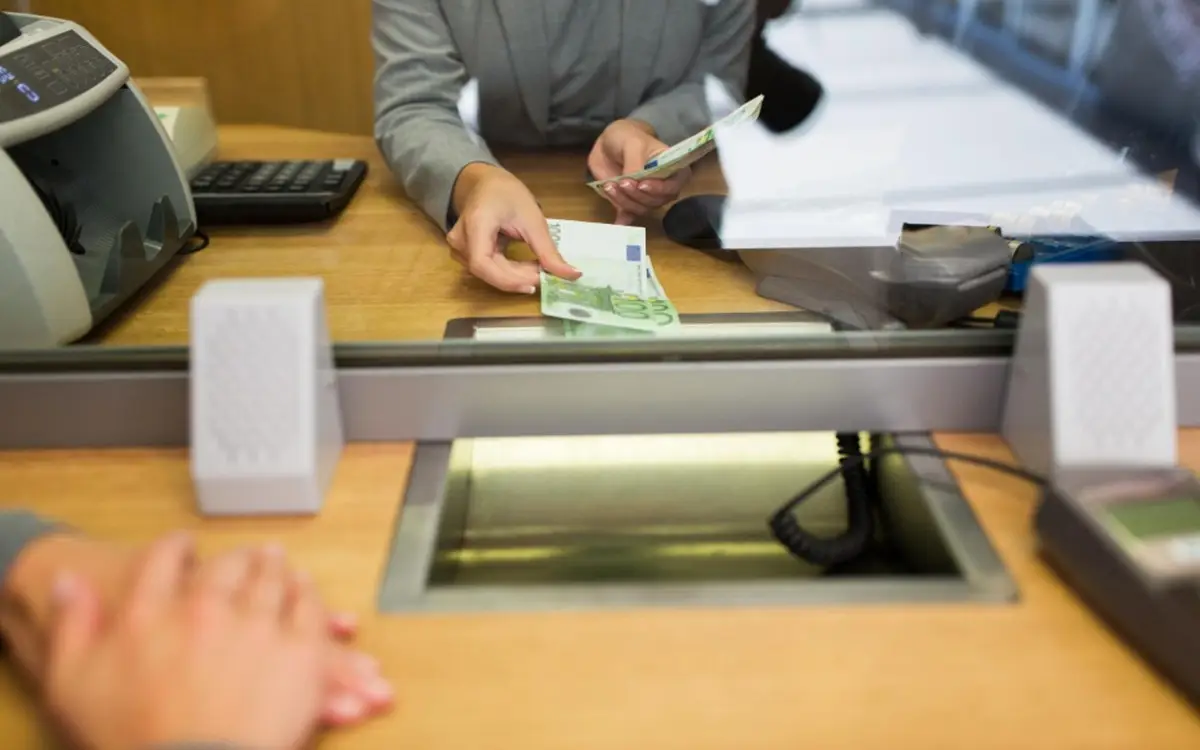 Come scegliere la banca online più adatta alle tue esigenze nel 2025 Come scegliere la banca online più adatta alle tue esigenze nel 2025